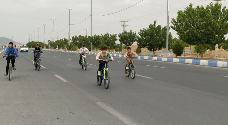 همایش دوچرخه‌سواری در خنداب برگزار شد