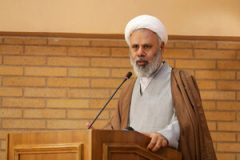 مرحوم علامه حسن زاده آملی صاحب نظر در ۶۰ علم مختلف/سرآمد در علم و عمل/ نوآوری در فلسفه /چله نشینی‌ها در میان مردم