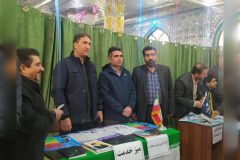 برپایی میز خدمت جهادی در خنداب