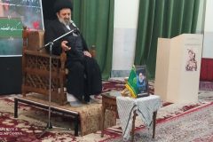 دشمن تلاش می‌کند از قدرت و نفوذ ایران بکاهد