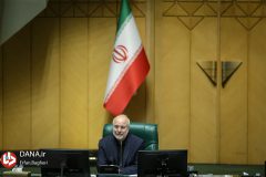 دشمن با ارسال پیام‌های متناقض و اخبار دروغ به دنبال شکستن صف یکپارچه مردم است