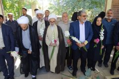 عطرافشانی قبور مطهر شهدا در خنداب