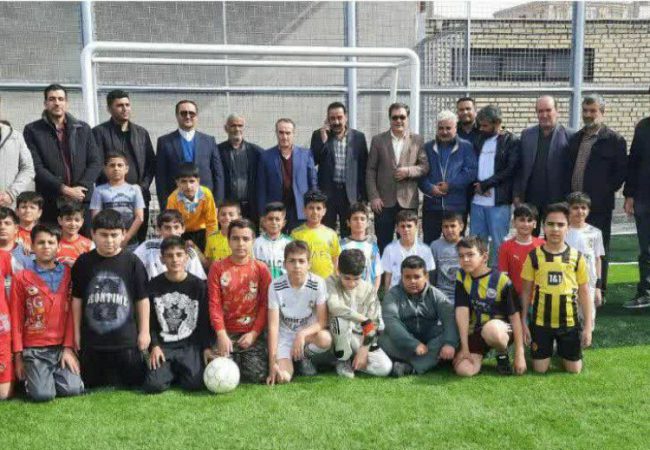 افتتاح دو زمین چمن مصنوعی در خنداب