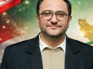 انقلاب اسلامی هدیه الهی به ملت ایران است